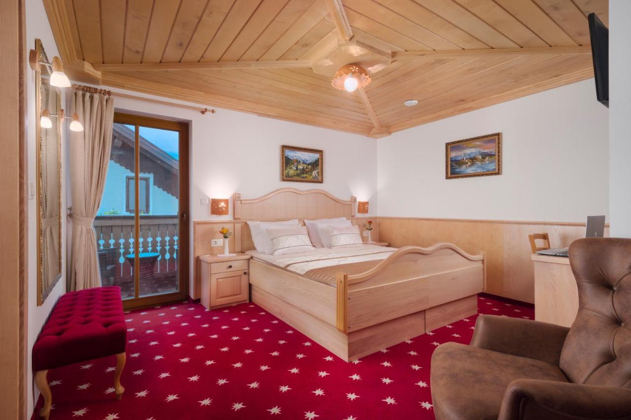 Hotel Planinka Ljubno Buitenkant foto