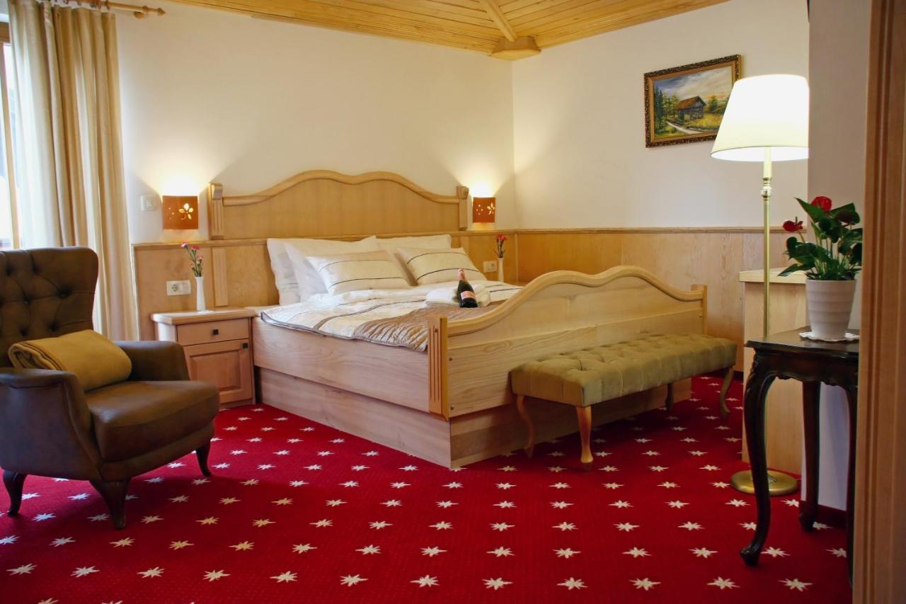 Hotel Planinka Ljubno Buitenkant foto